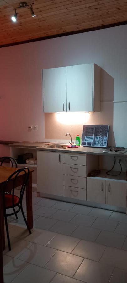 Nikis Apartments Ájos Górdios Eksteriør bilde