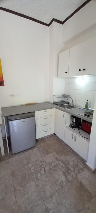 Nikis Apartments Ájos Górdios Eksteriør bilde