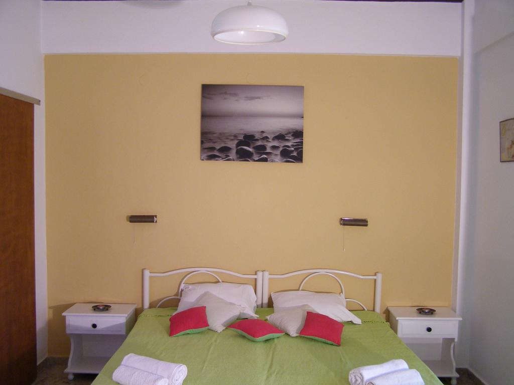 Nikis Apartments Ájos Górdios Eksteriør bilde